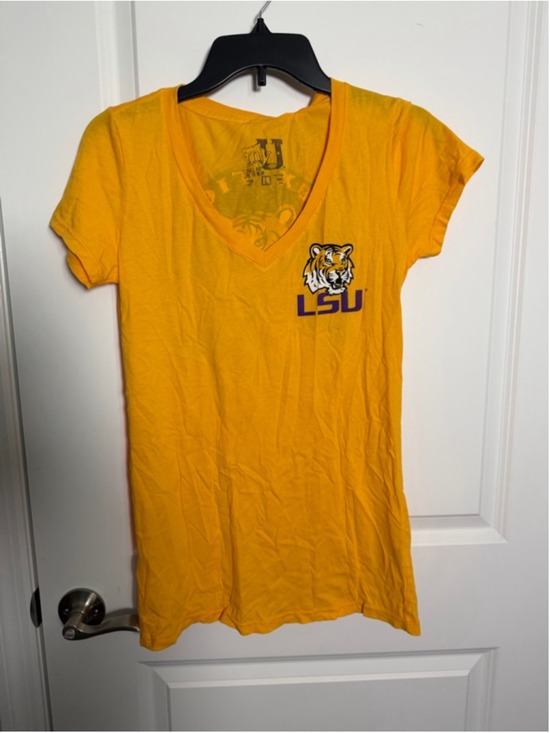 My U Tops - My U Yellow LSU Tigers Short Sleeve V-Neck Tee L